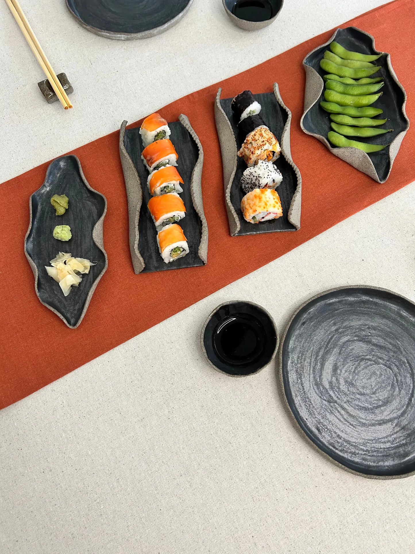El Yapımı Sushi Tabak Seti - Seramik Sofra Takımları Tekli - Standart ₺2.500, 2 Kişilik - Tüm Ürünlerden İkişer Adet