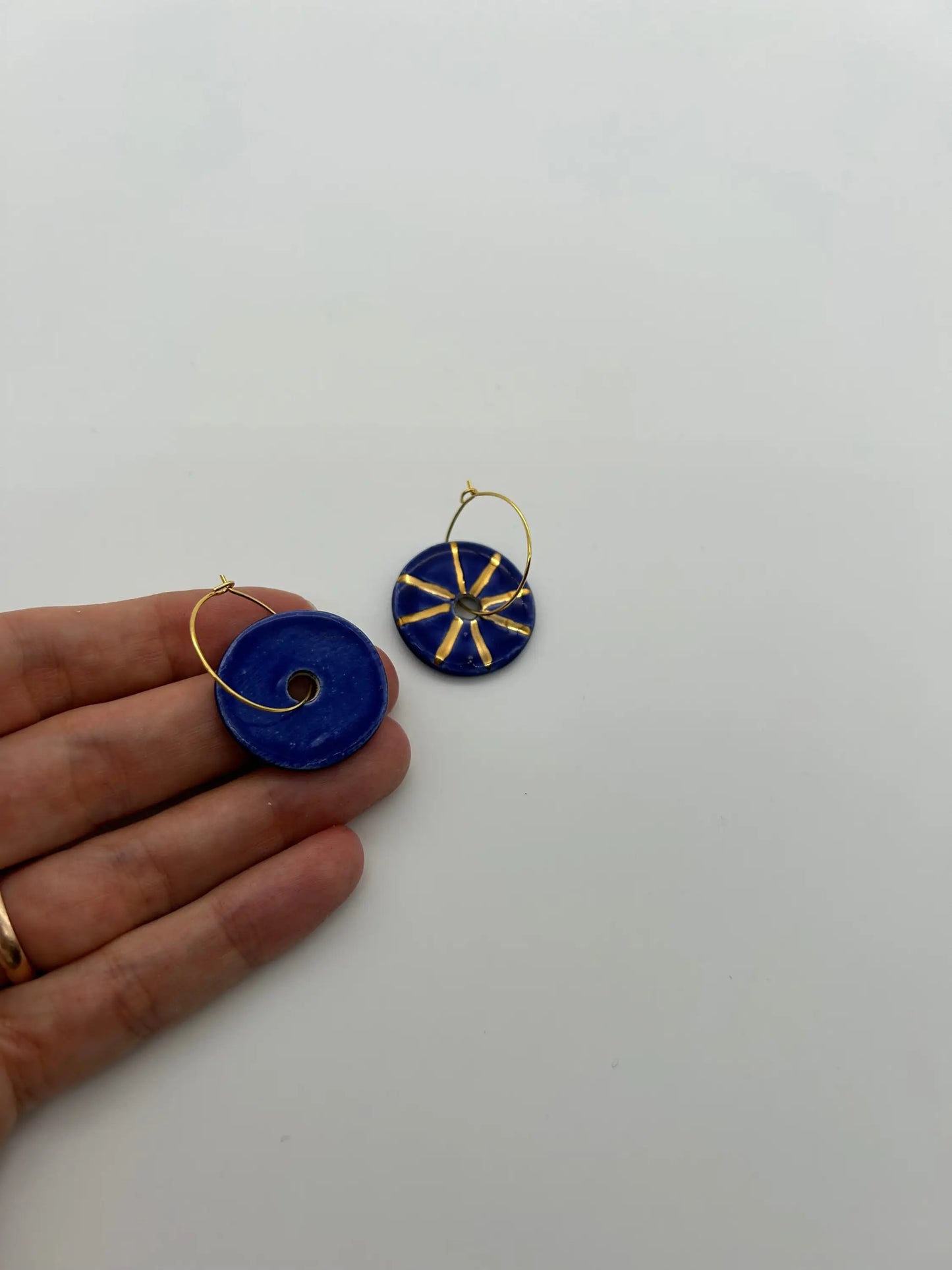 Altın Detaylı Seramik Küpe - Elementler - Ateş ₺450, Hava ₺450, Su ₺450, Toprak ₺450