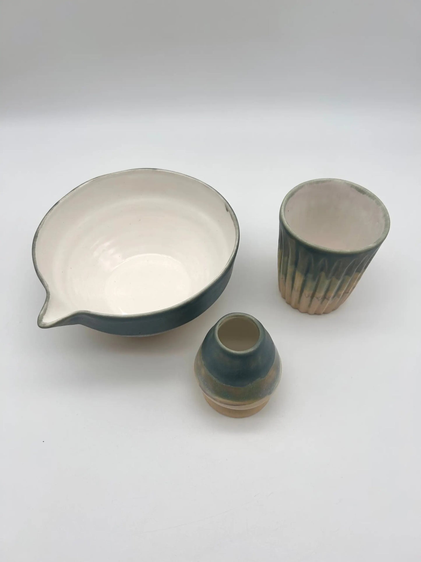 Stoneware Matcha Seti - Seramik Kase Yeşil-bej ₺2.000, Pembe-bej ₺2.000