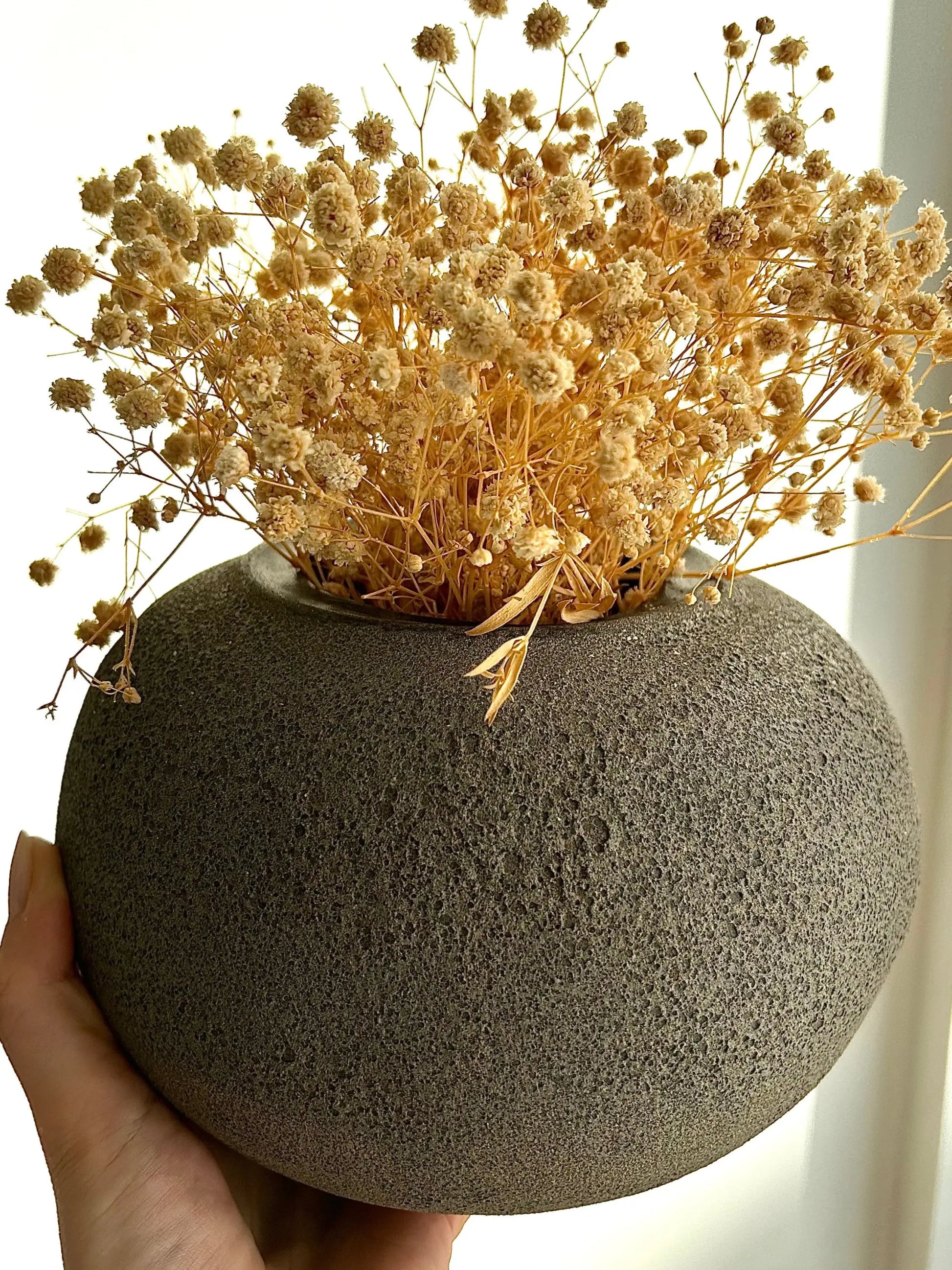 Stoneware Vazo - Krem ₺2.200, Siyah ₺2.200