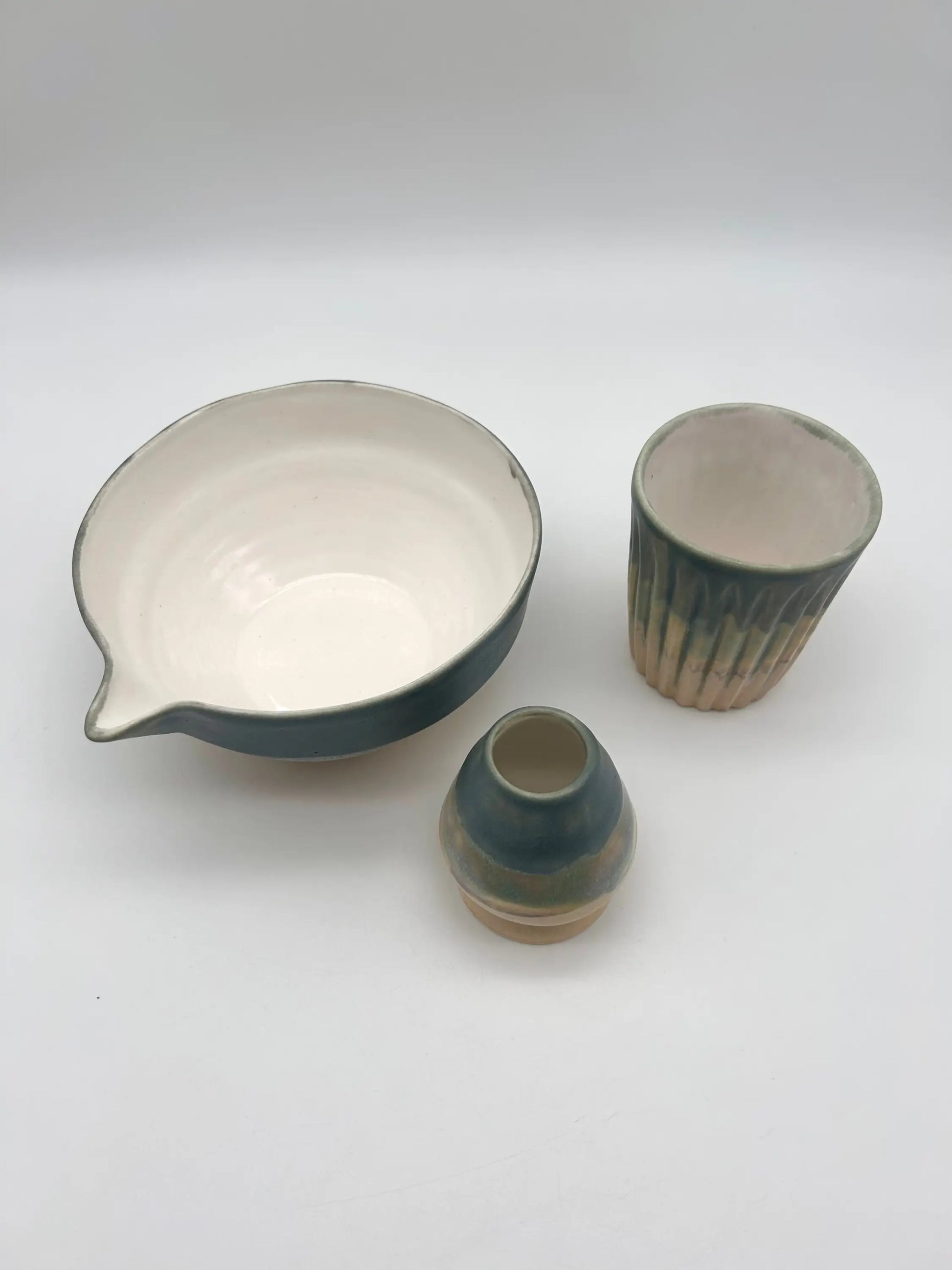 Stoneware Matcha Seti - Seramik Kase Yeşil-bej ₺2.000, Pembe-bej ₺2.000