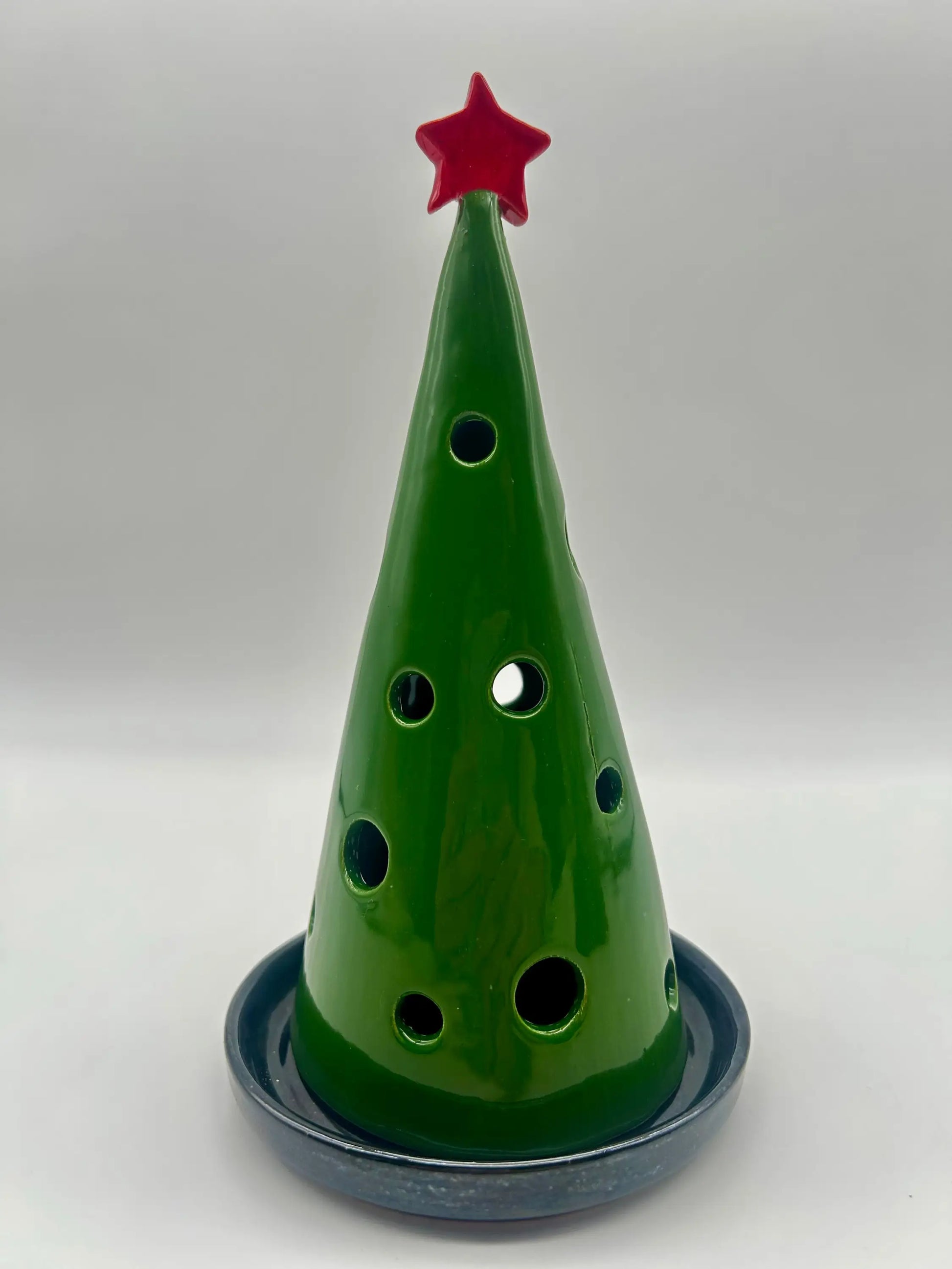 Yeni Yıl Konseptli Yılbaşı Ağacı Mumluk - Yeşil - Seramik mumluk Yeşil ₺620, Metalik yeşil ₺620